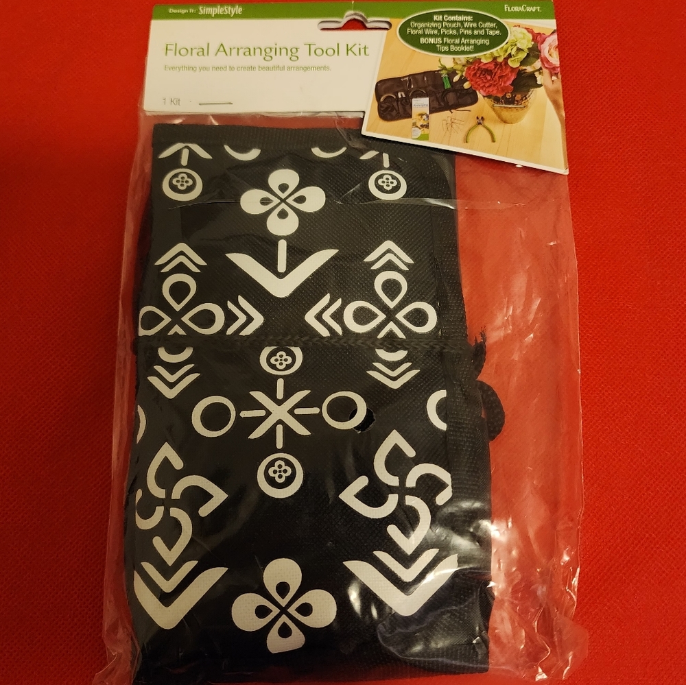 Floral arranging toolkit